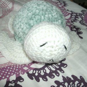 Crochet turtle